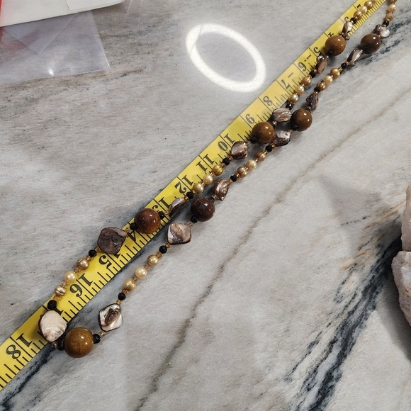 Elegant Earth-Toned Gemstone and Pearl Necklace - Picture 13 of 13